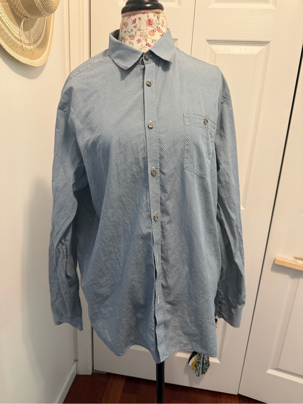 Classic Men’s Button-Down Shirt